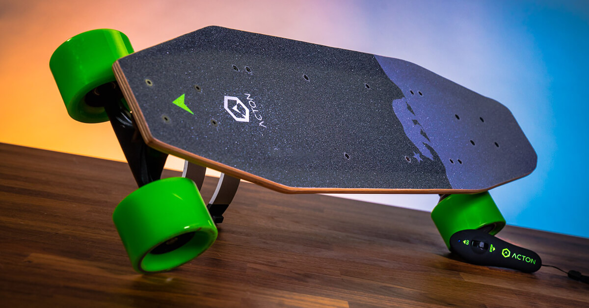 Voorzitter Onvergetelijk doorgaan Xiaomi ACTON electric skateboard with a speed of 22 km / h in stock in  Europe. He got the best coupon - Xiaomi Planet