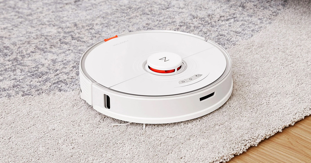 Roborock S7 at the lowest price on the coupon market. He has a sonic mop